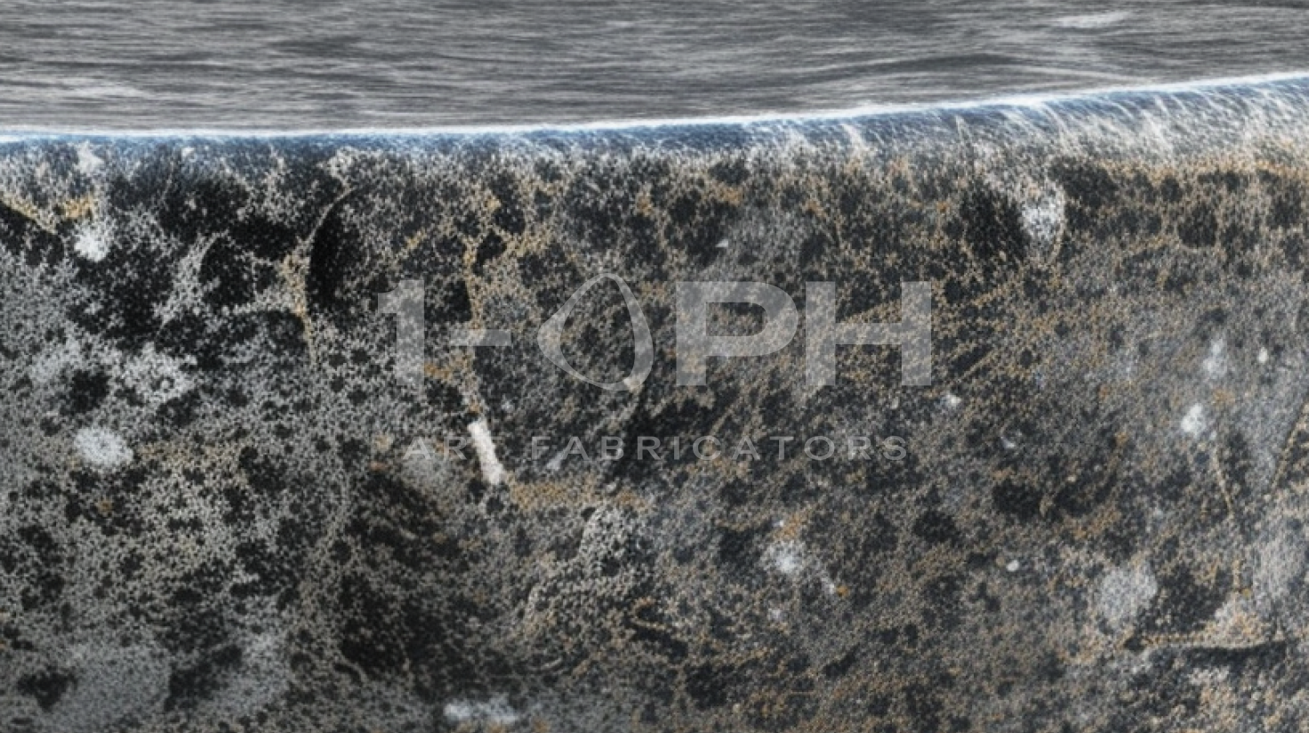 OBSIDIAN CURVE BENCH VI