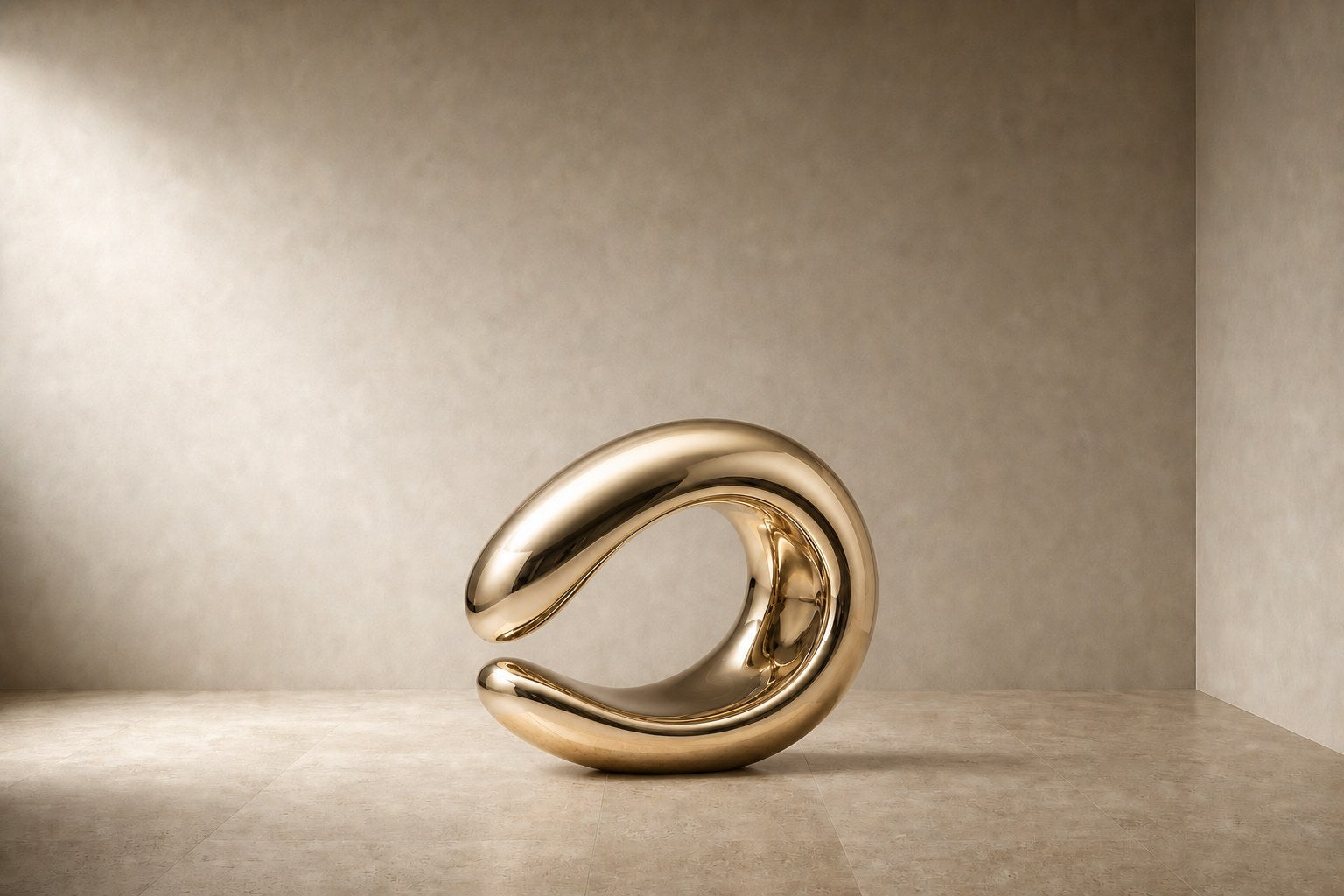 Mirror-polished brass loop sculpture Hamal knotted through itself, on a fluted cream travertine plinth.