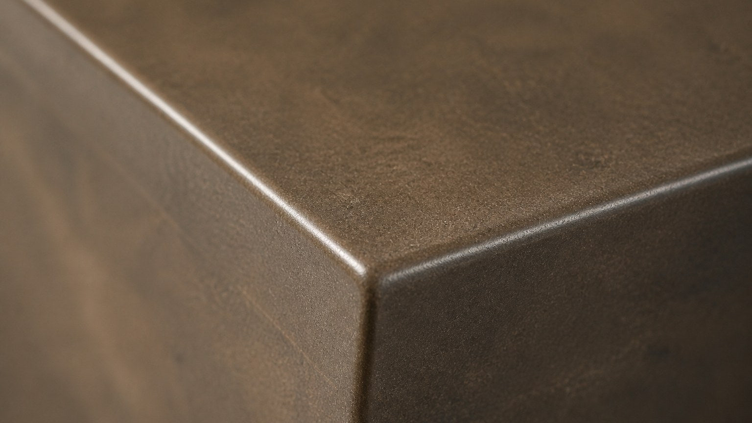 Stone bench Descanso 240, warm walnut seat, pale stone arcade, on a pale stone floor.