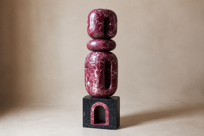 Sostegno — stone sculpture by 1-OPH