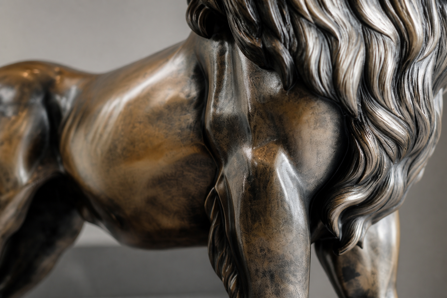 Nevado — Bronze on marble sculpture by 1-OPH