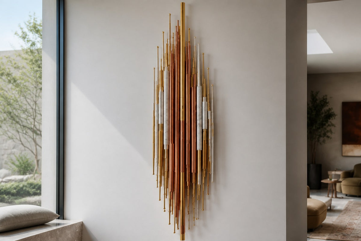 Brasa — 80 × 150 cm vertical cluster of slender copper and brass rods, close view in the room