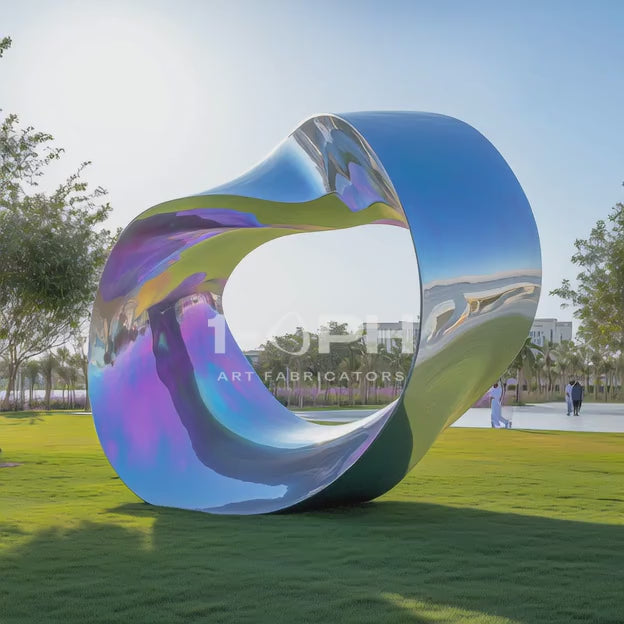 Celestial Loop — Monumental Mirror-Clad Outdoor Sculpture
